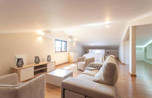 Aroeira Sunny Villa - Heated Pool extra cost - Foto 18