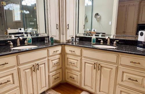 Private Heated Pool - Sound to Shore - 1930s Tudor - Foto 33