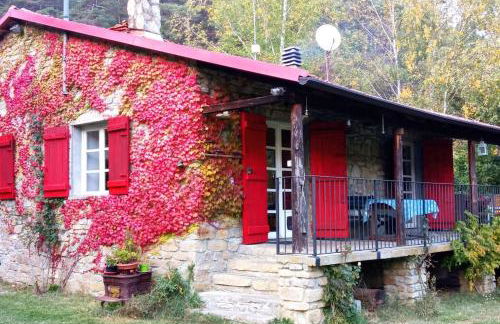 Cottage a Bossolasco con piscina - Foto 1