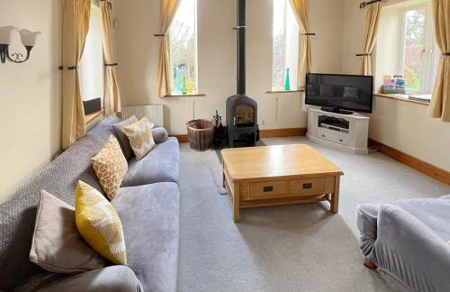 Coach House - Photo 3