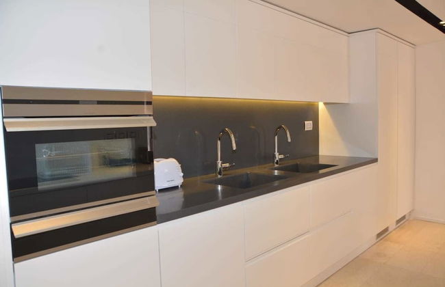 Renovated White 3BD next to Beach - Pool - Foto 10