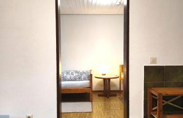 Ganze Wohnung in Karlsruhe, 2 Schlafzimmer, 3 Betten, Küche, Bad, Altbau, Stadtmitte - Foto 9