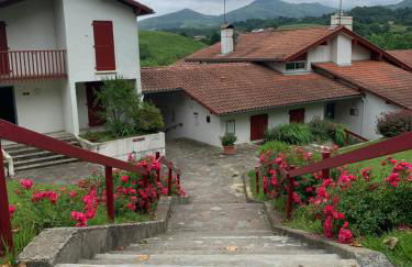 HOSTA Piscine Vue Montagnes - Foto 18