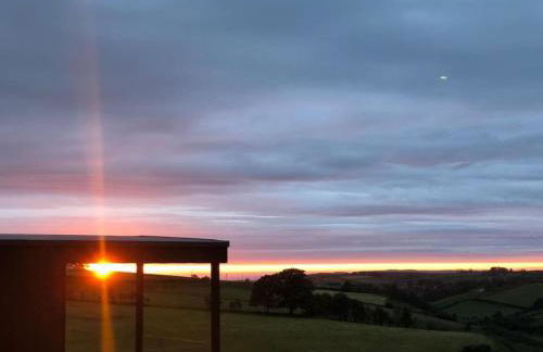 Luxury 1 bedroom Glamping Cabin with Hot Tub & BBQ - Foto 13