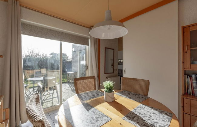 Cozy Holiday Home With Terrace - Photo 11