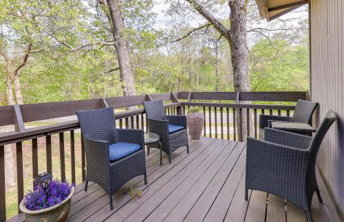 Bella Vista Townhome with Deck Near Back 40 Trails! - Foto 1