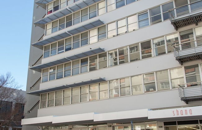 Buitenkloof Studio - Photo 16