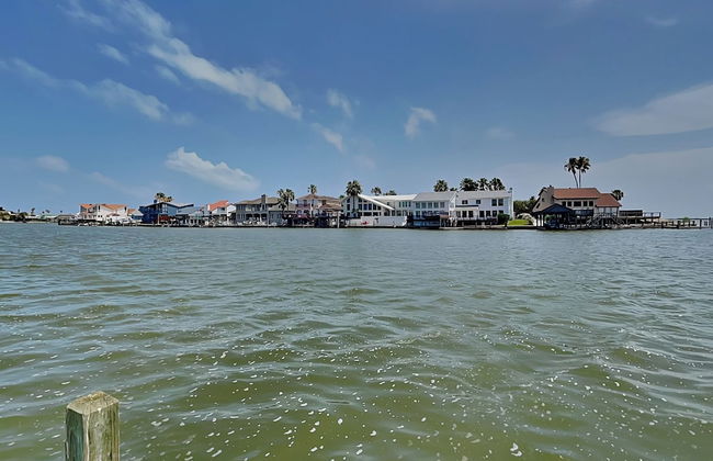 Sunset Water View by Silver Sands Vacation Rentals - Photo 22