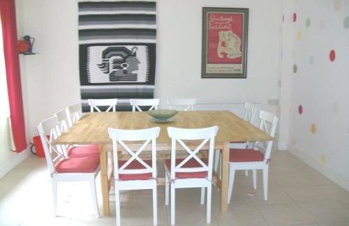 SEAFORTH by BOURNECOAST - A Large Manor House Suitable for Big Families and Groups - HB4638 - Photo 4