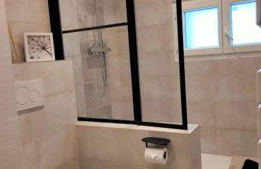 A l'Ombre de la Dame - Foto 22