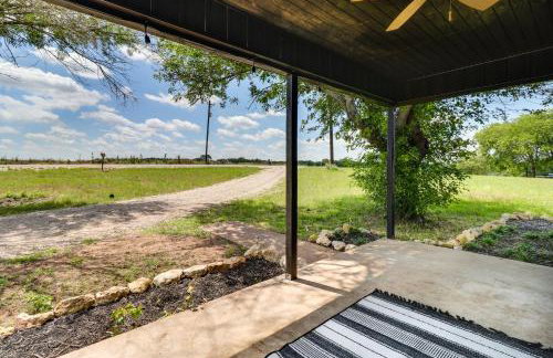 Sweeping Valley Views! 2-Acre Lorena Retreat - Foto 19
