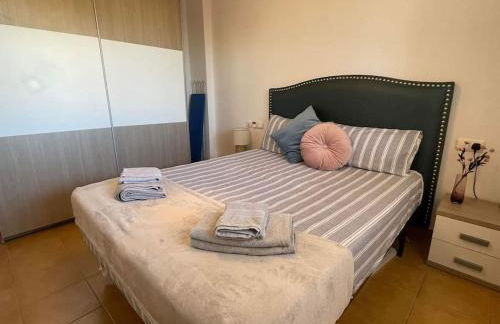 South facing 1 bed apartment, near beach - Photo 19