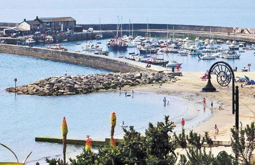 Poirot Cottage - Photo 12