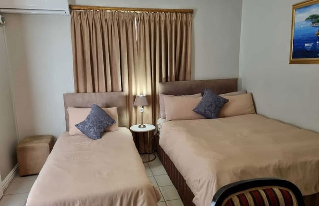 Savoy Lodge - Room - Foto 9