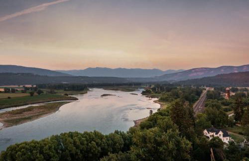 The Historic Bonners Family Home- 4 Bedroom - Panoramic River Views, Casino Nearby - Foto 2