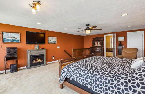 Sunset Haven - Lakeside Retreat in GOTL - Foto 18