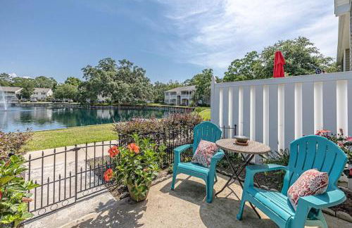 Relaxing Lakeview Stay Near Beach w Pool - Foto 6