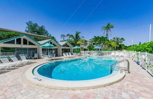 Coconuts Poolside #115 - Photo 3