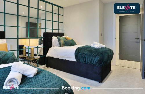 LAST-MINUTE SPECIALS l ELEGANT HOUSE l WEMBLEY STADIUM LOCATION, FREE PARKING, 5 MIN TO BRENT CROSS WEST STATION, SLEEPS Up to 6 l Elevate Living Estates Short Lets Cricklewood & BRENT CROSS - Foto 10