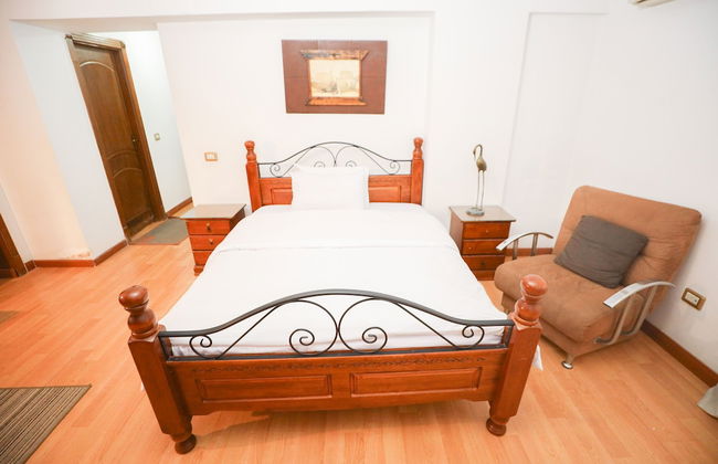 Angel Amber Kiss 2BR Apt - Photo 4