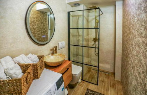 Awesome Home In Vrgorac With Wifi - Foto 41