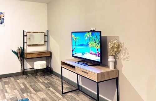 Oak Suite - 2 Bed - Sleeps 4 - Central Blackpool - Foto 8