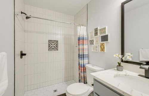 Near Top Attractions Deck Dining at Severn Home! - Foto 20