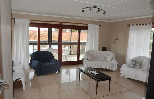 Heroldsbaai Holiday Home - Photo 15