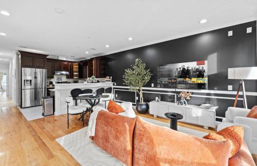 Modern Haven Near PATH NYC in 20 mins 12 PPL - Foto 1