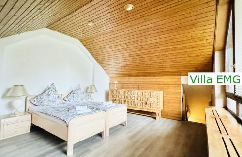 Luxury Ferienhaus Spa Villa Gernsbach mit Pool, Sauna, Garten, Kamin bis 22 Personen - Foto 41
