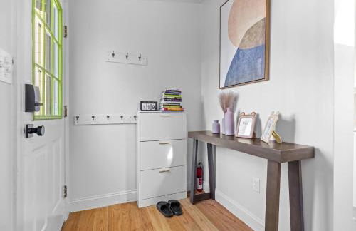 Boston 4BR Home with Parking BBQ Fire - Photo 18