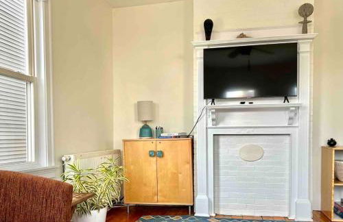 Peaceful Oasis on Munjoy Hill 2nd flr 3BR parking - Foto 6