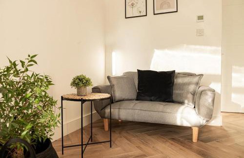 Cosy 2 Bedroom Apartment - Free Parking, Fast WiFi and Smart TV by Tejza Property - Foto 14