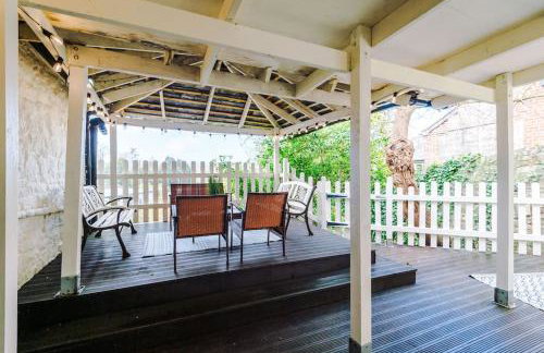 Spacious 5BR Home w/Game Room - Foto 43