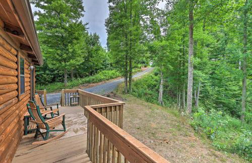 Quaint Log Cabin with Views Near West Jefferson - Foto 21