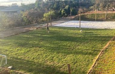 Refugio Moderno com Piscina Quente e Por do Sol - Foto 27