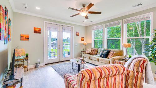 Waterfront Wolf Bay Home with Private Boathouse! - Foto 2