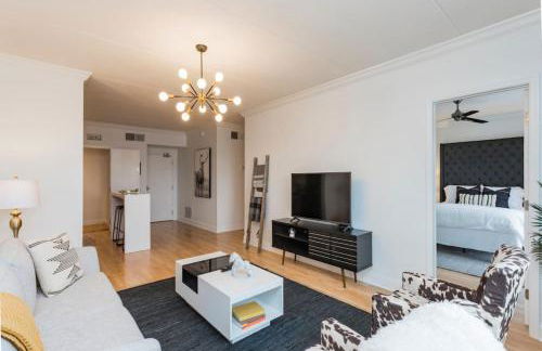 Music City Holiday, on Music Row, has POOL & Free Parking - Foto 14