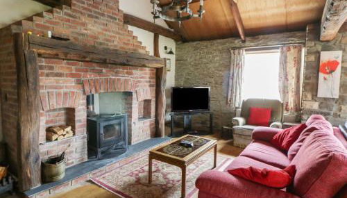 Glanyrafon Smithy - Photo 2