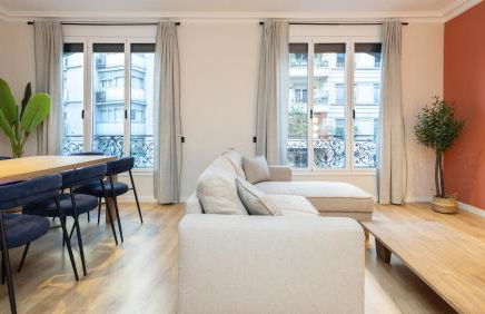 Stay U-nique Apartments Balmes II - Photo 36