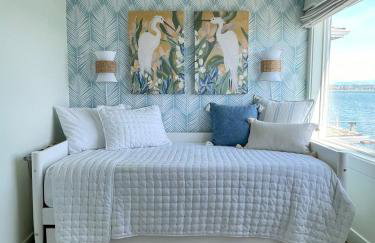 Beachfront Luxury with 4BR and Views - Foto 6