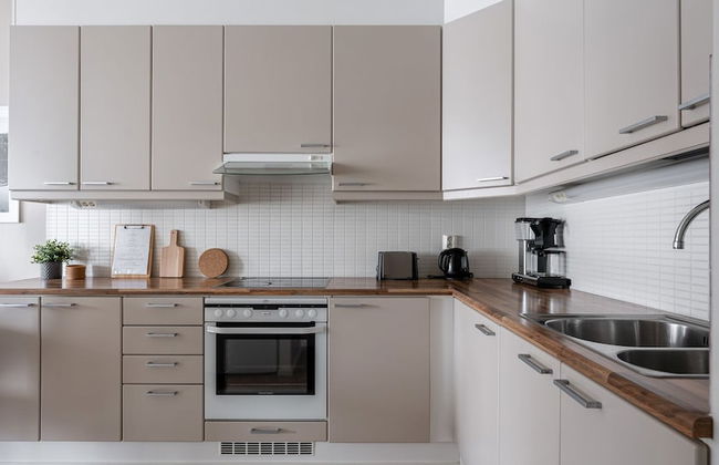 Homelike 1BR with Sauna, Free Parking & Balcony - Foto 10