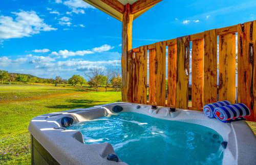 Bluebonnet Cottage with hot tub & VIEWS - Foto 1