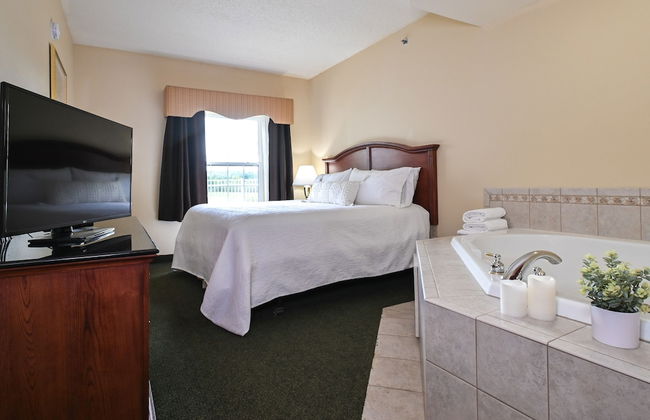 Four Seasons Island Resort - Photo 22