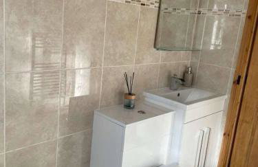 Cottage in Synod Inn with Hot Tub - Foto 15