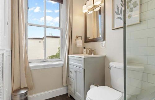 Chic 1-BR Loft Nestled Between Dupont & Logan - Foto 18