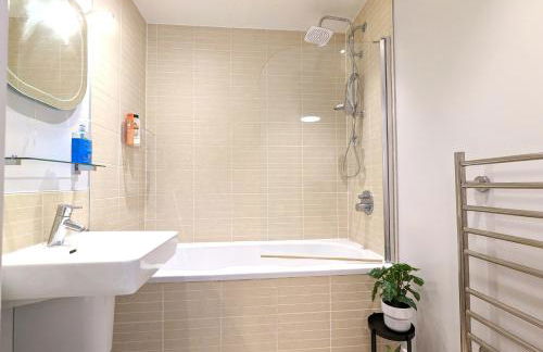 City Centre Morden 1-Bedroom Apt Near Dock - Foto 6