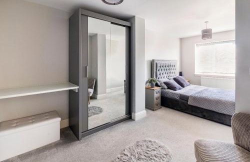 Luxury House 4 ensuite bedrooms, free parking ,wifi - Foto 15