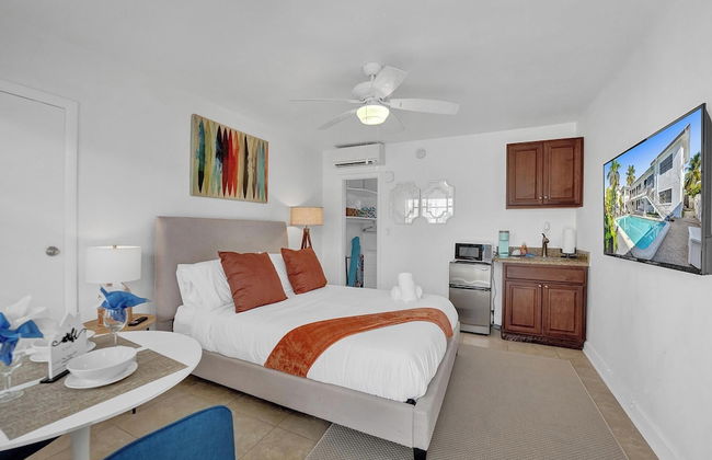 WAVES ON DESOTO - Photo 26