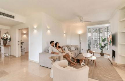 VACATION MARBELLA I Villa Azahar Retreat, Paradise for Golfers, Private Heated Pool, Close to the Best Beaches and High-end Restaurants - Foto 42